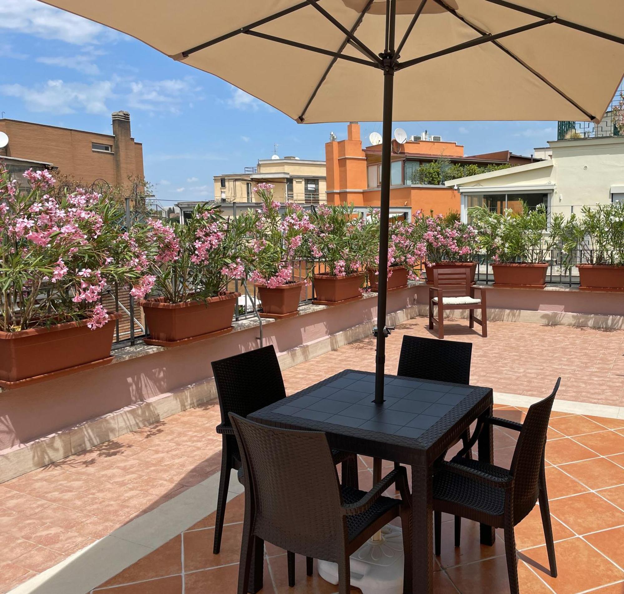 Little Aventino Bnb Rom Exteriör bild